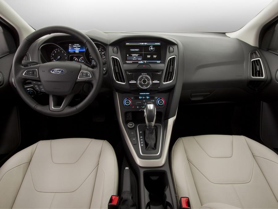  Ford Focus Sedan 2014 года  (фото 12 из 36)